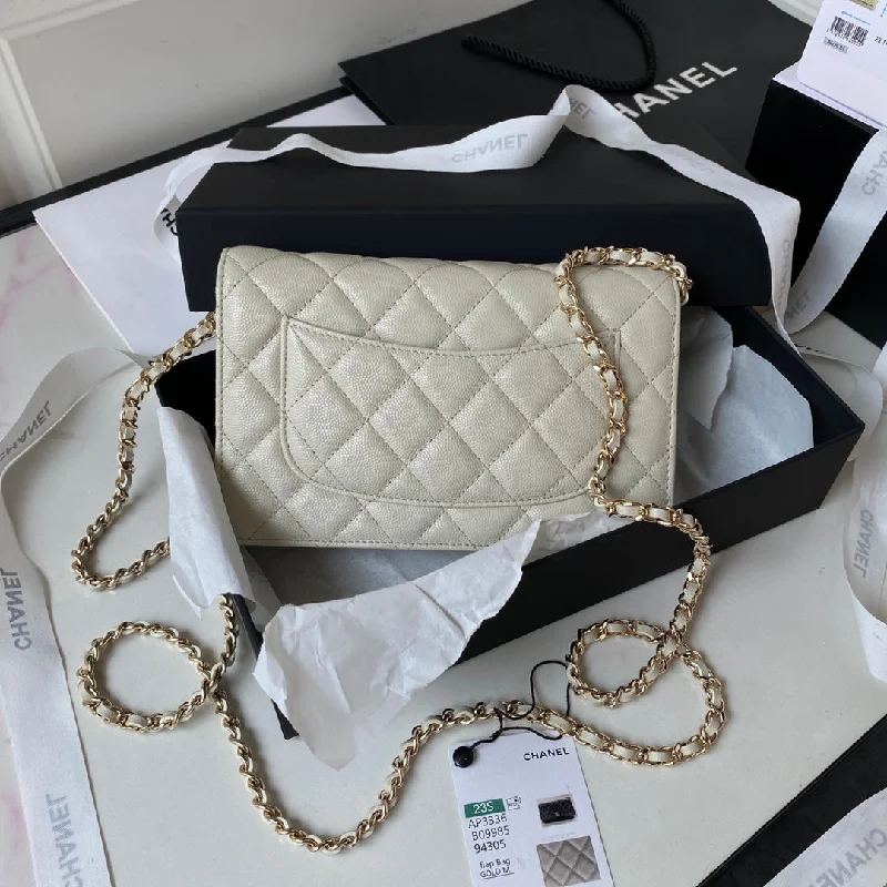 Chanel - Luxury Bag - CHL - 242